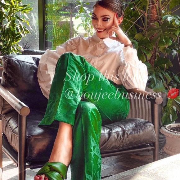 H&M BNWT Voluminous Cotton Button Up Shirt with Ruffled Sleeve Silhouette - Picture 6 of 7